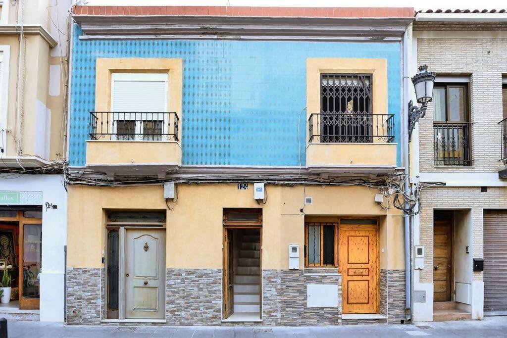 バレンシアAcogedor Duplex Con Terraza Interior En La Playaアパートメント エクステリア 写真