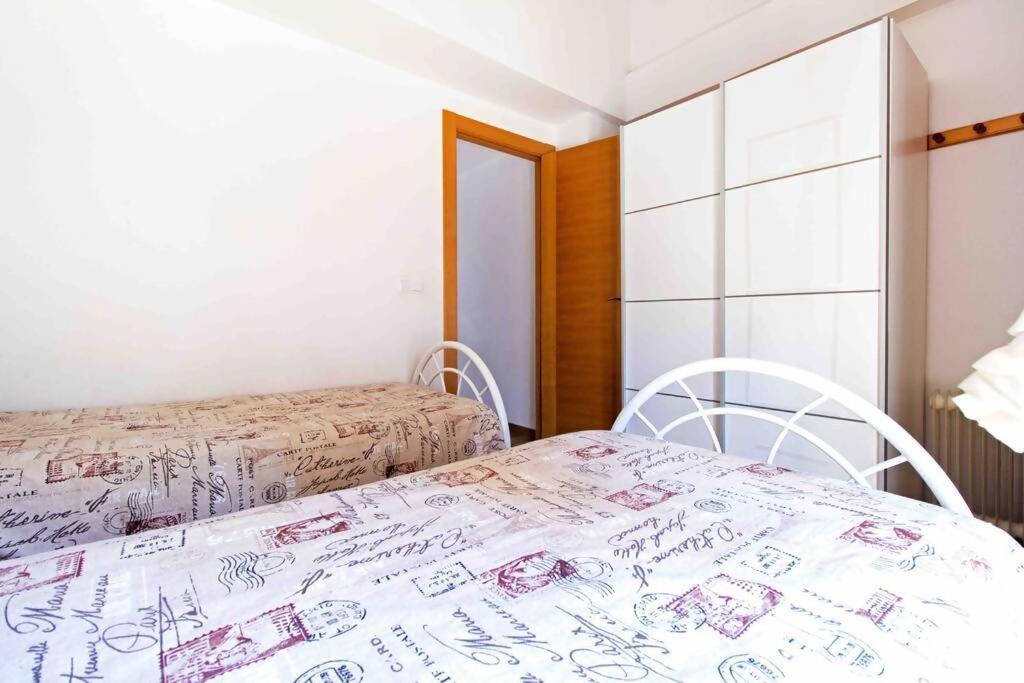 バレンシアAcogedor Duplex Con Terraza Interior En La Playaアパートメント エクステリア 写真