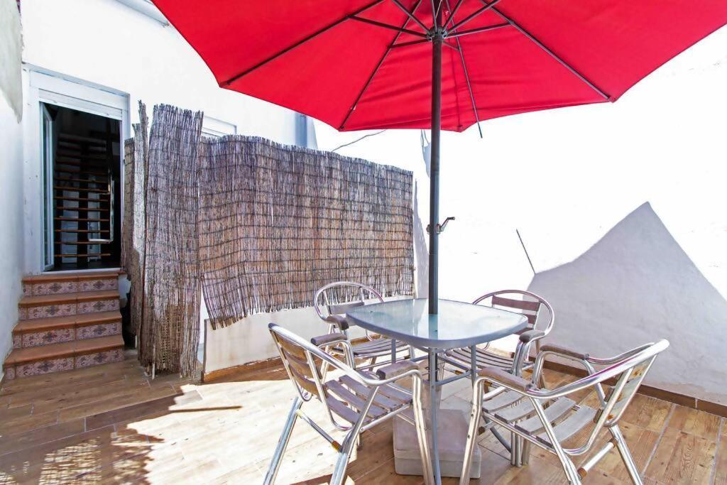 バレンシアAcogedor Duplex Con Terraza Interior En La Playaアパートメント エクステリア 写真